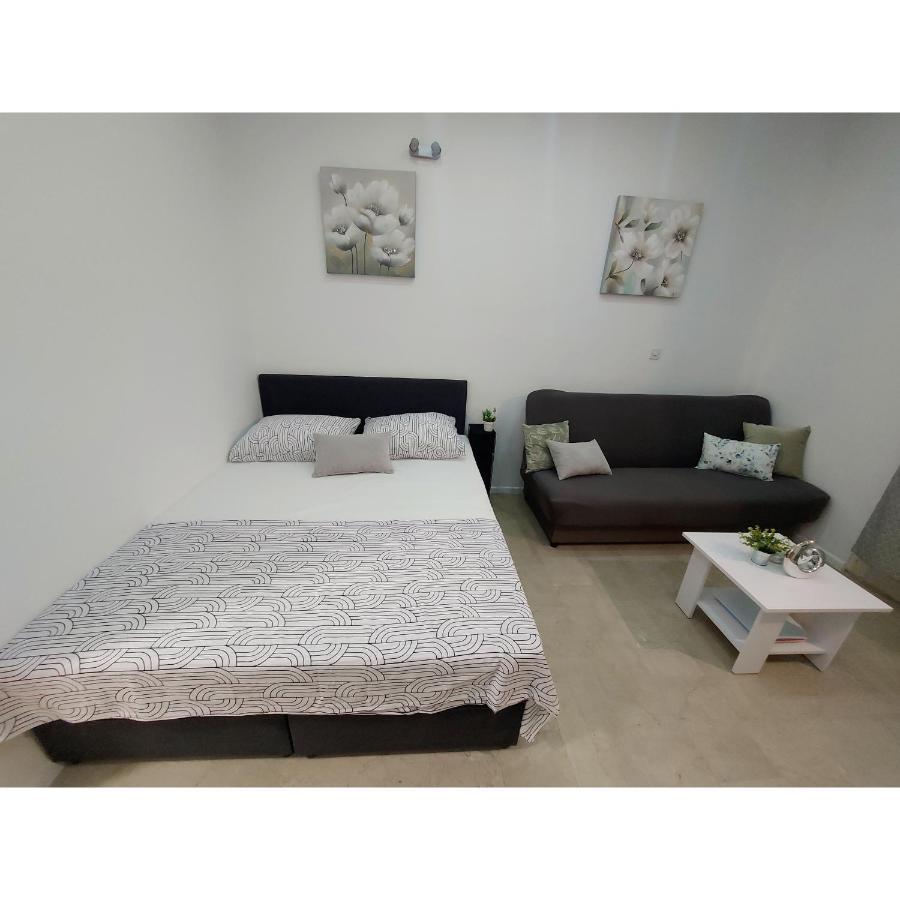 Studio Apartment Lee Сплит Екстериор снимка