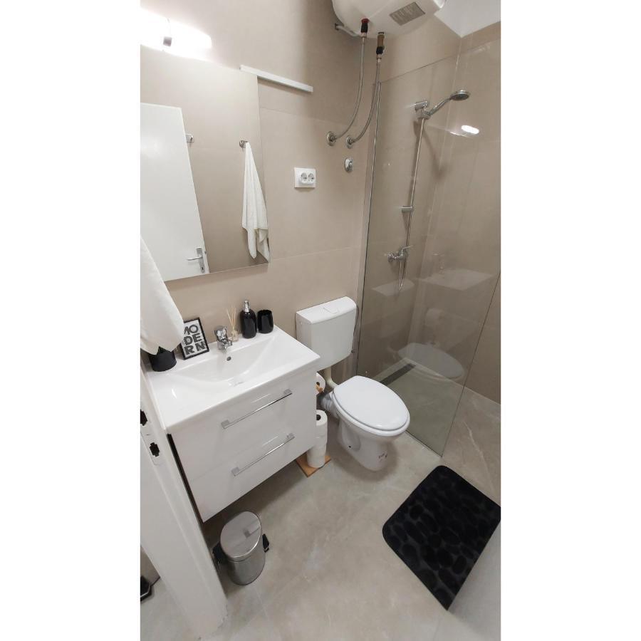Studio Apartment Lee Сплит Екстериор снимка